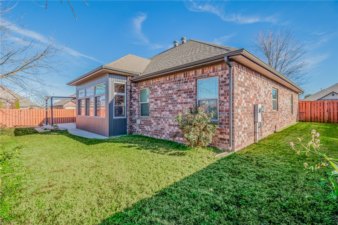 IVEYS PH 1 - Residential