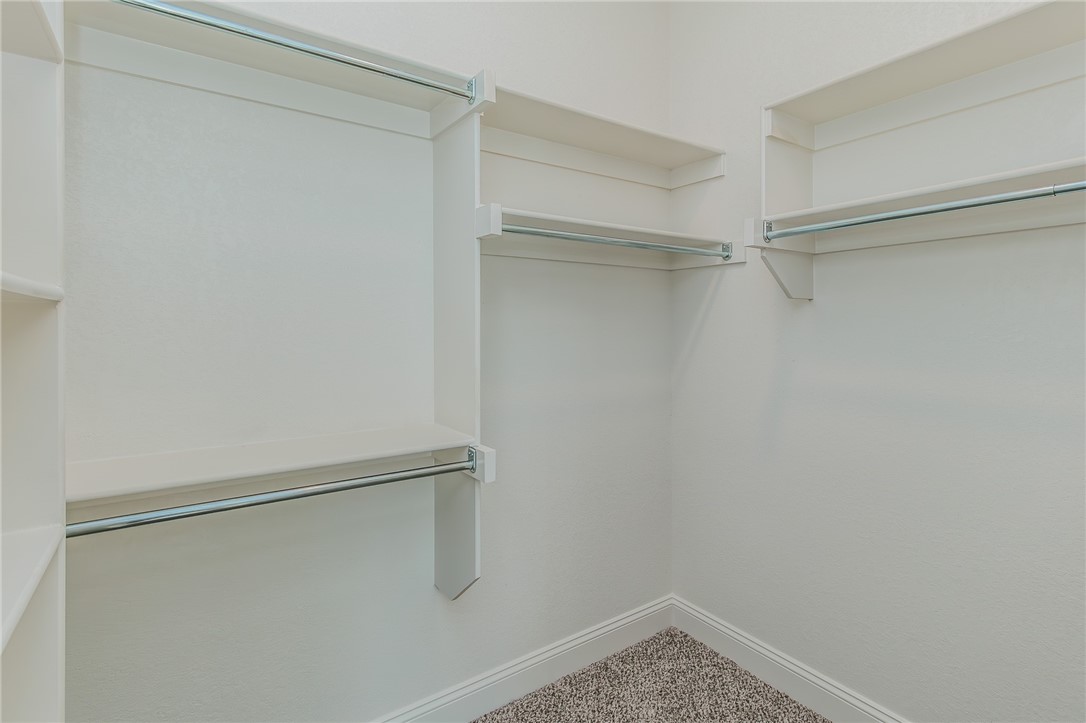 IVEYS PH 1 - Residential