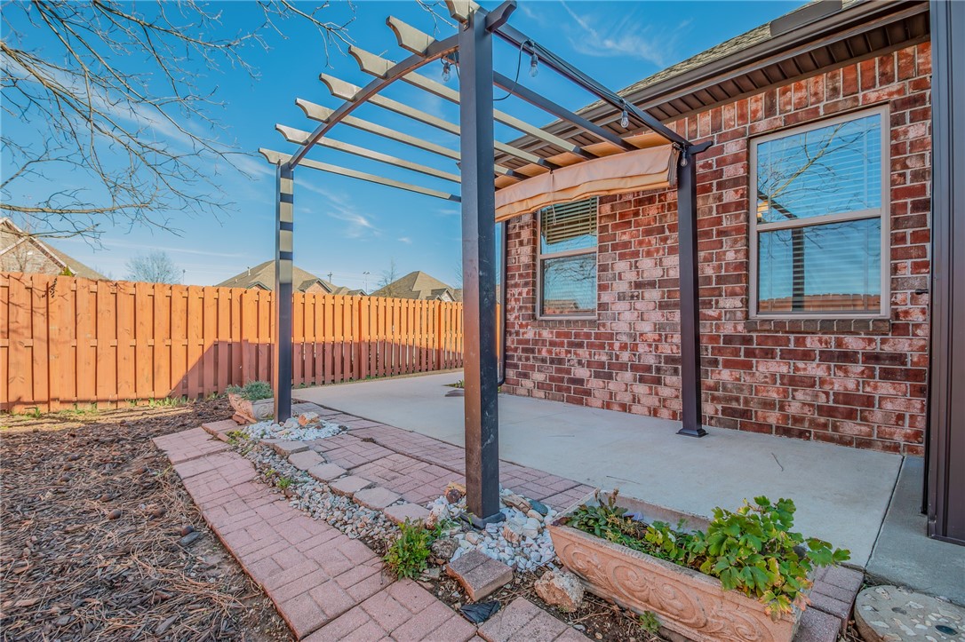 IVEYS PH 1 - Residential