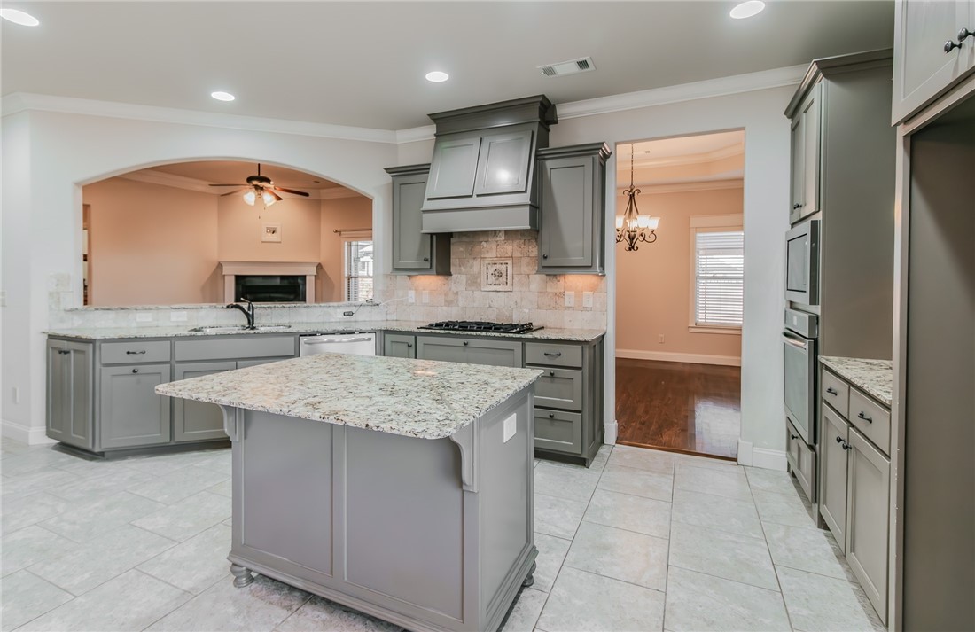 IVEYS PH 1 - Residential