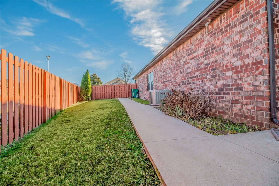 IVEYS PH 1 - Residential