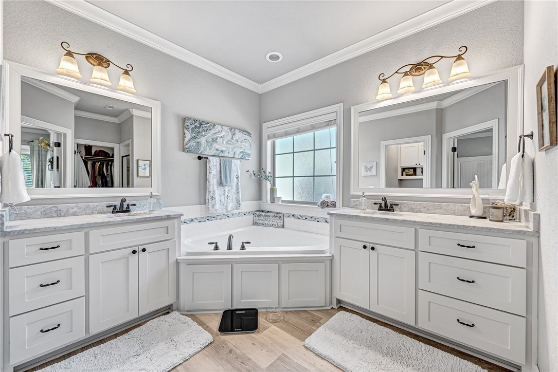 Estates At Brush Creek - Residential