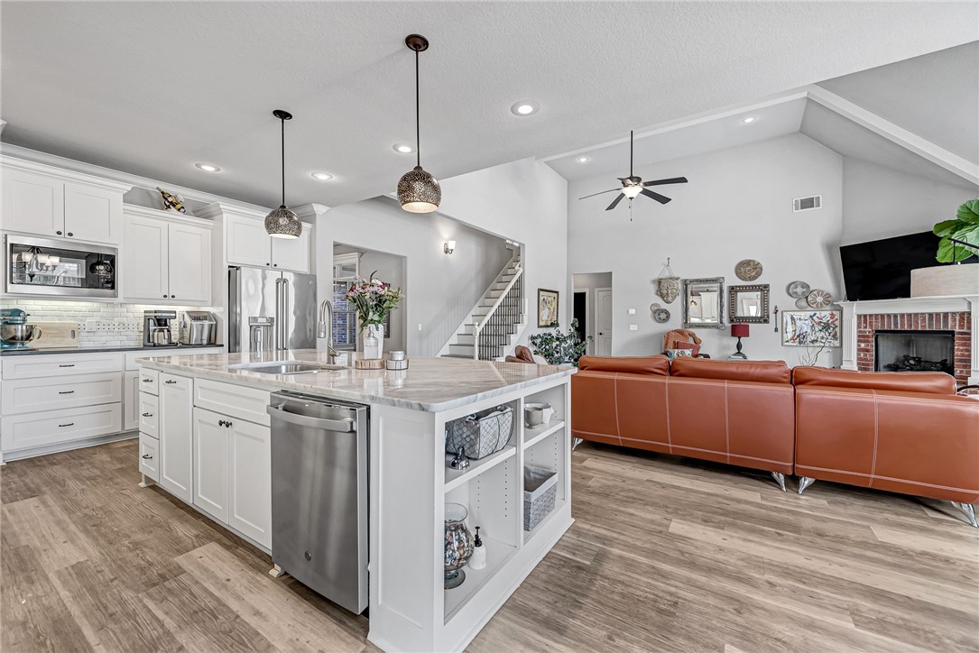 Estates At Brush Creek - Residential