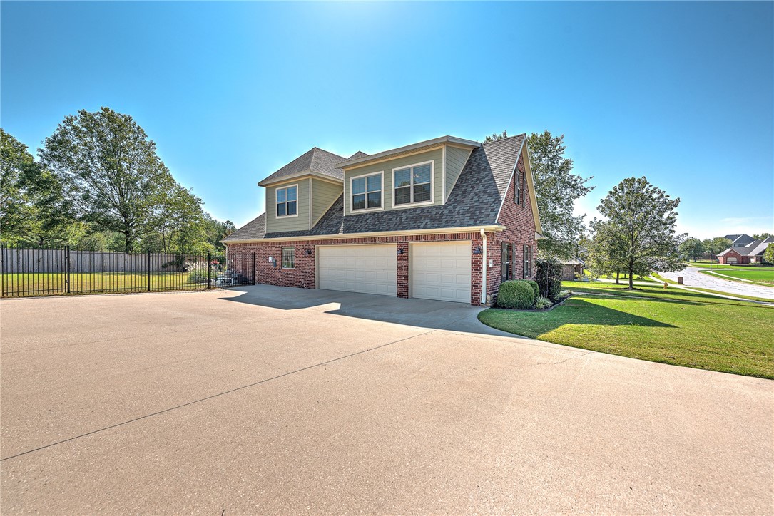 Estates At Brush Creek - Residential