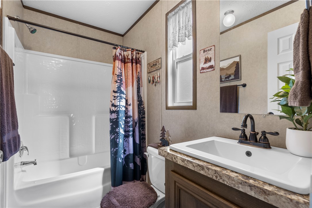 21-21-33-RURAL - Residential