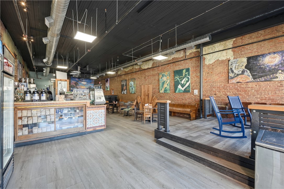 FAYETTEVILLE ORIGINAL - Commercial Lease