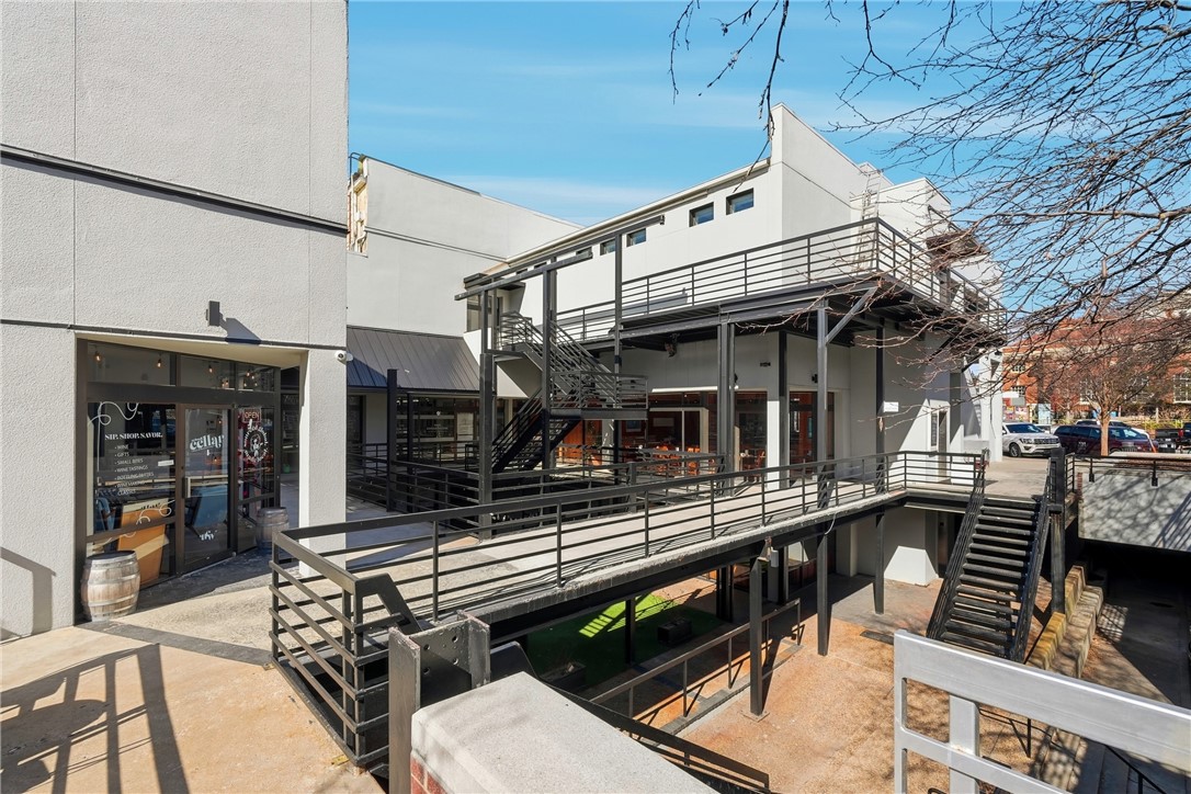 FAYETTEVILLE ORIGINAL - Commercial Lease