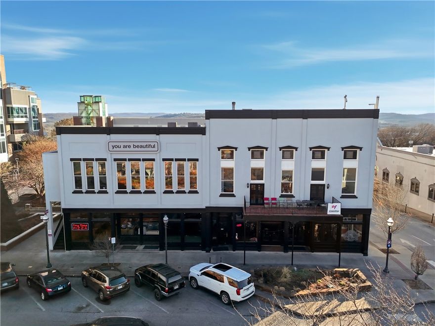 +/- 1,000 of flexible office/retail space with glass front storefront opening to beautiful courtyard in iconic Downtown Fayetteville Square! This space offers a large co-working space, private office, private bathroom, new paint, modern LED flat panel lighting, and new trim. Located in the same building as Tiny Tim's Pizza, right next door to Jammin Java, and just up the street from Hugo's Restaurant, there are many great places to grab lunch or visit on break. Private parking spots available in attached parking garage for $175/mo with elevator access to street and other businesses. If your looking for a private and modern office space in the heart of Fayetteville, this is the space you are looking for!