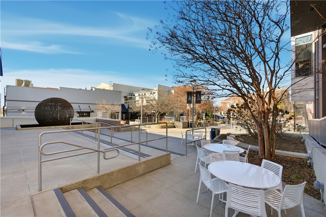 FAYETTEVILLE ORIGINAL - Commercial Lease