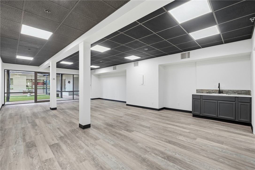 FAYETTEVILLE ORIGINAL - Commercial Lease