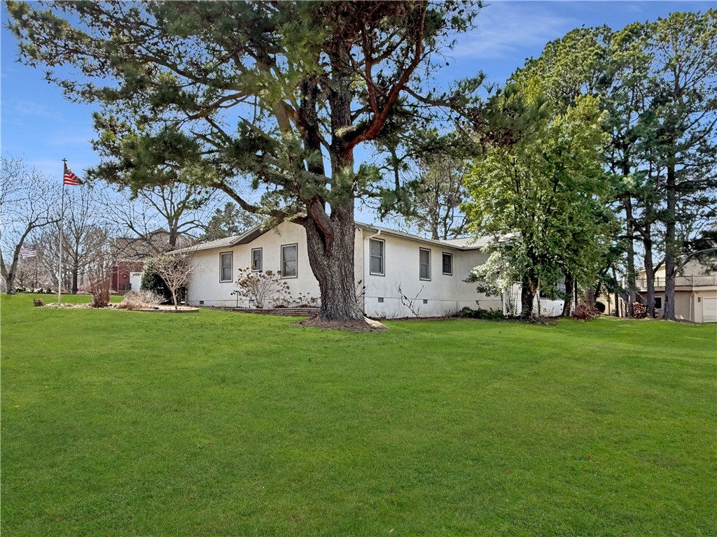 Country Club Estates - Residential