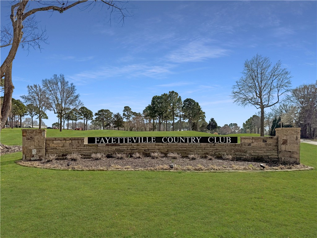 Country Club Estates - Residential