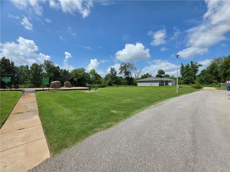 THIS PRIME 0.21 +/- ACRE PARCEL IS AN AMAZING OPPORTUNITY TO BUILD YOUR DREAM HOME, OR MULTIFAMILY PROJECT. CONVENIENTLY LOCATED IN THE HEART OF BENTONVILLE, JUST A SHORT WALK TO THE MOMENTARY, NEW WALMART CAMPUS, AND OTHER ENTERTAINMENT DESTINATIONS. THIS SITE PRESENTS DEVELOPMENT OPPORTUNITIES LIMITED ONLY BY YOUR CREATIVITY. ALL ESSENTIAL UTILITIES ARE AVAILABLE ON SITE. ALSO LISTED AS RESIDENTIAL  MLS Number: 1314970