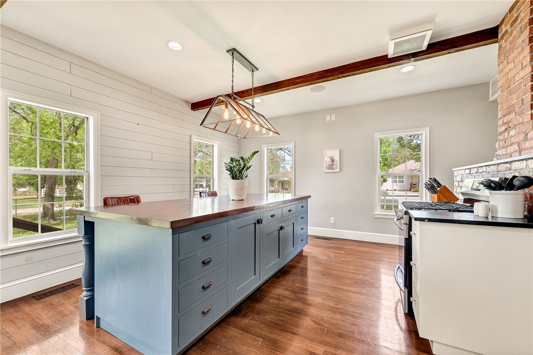 30-20-30 Bentonville - Residential Lease