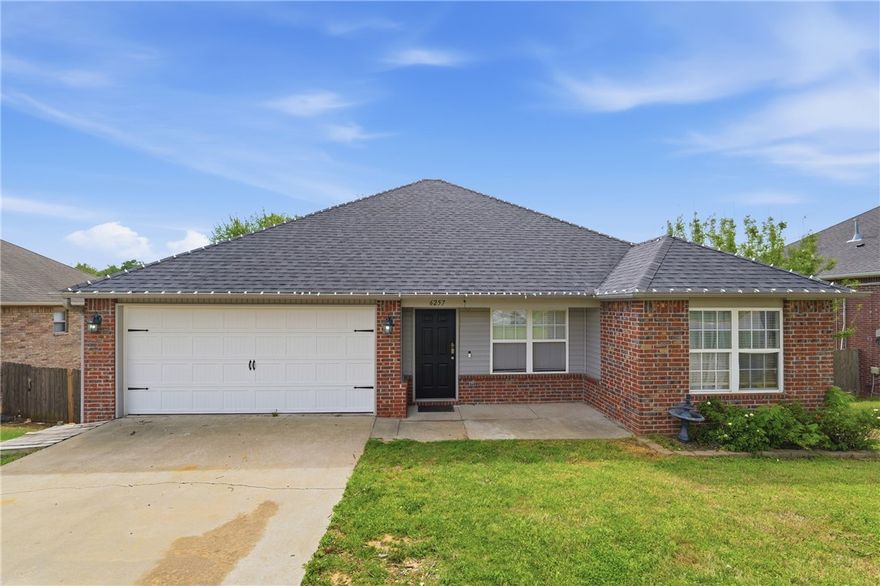 Beautiful home in a desired area, this home is a 3 bedroom 2 bathroom with 2 bonus rooms, large backyard, schedule your showing today