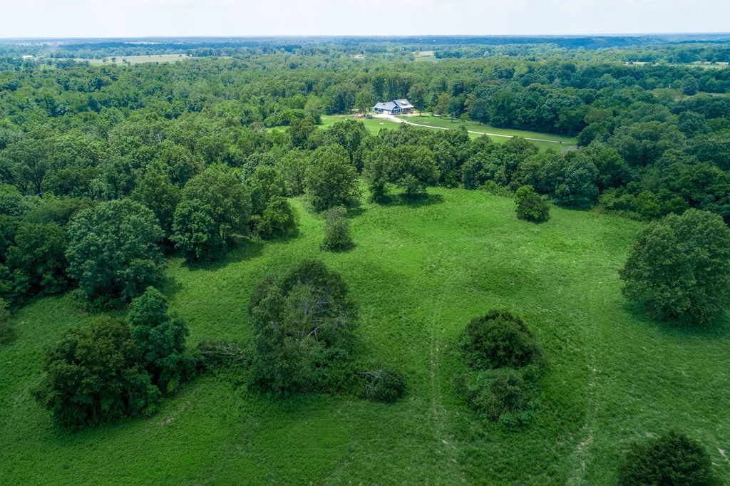 SUBDIVISION 20-20-31 CENTERTON - Land