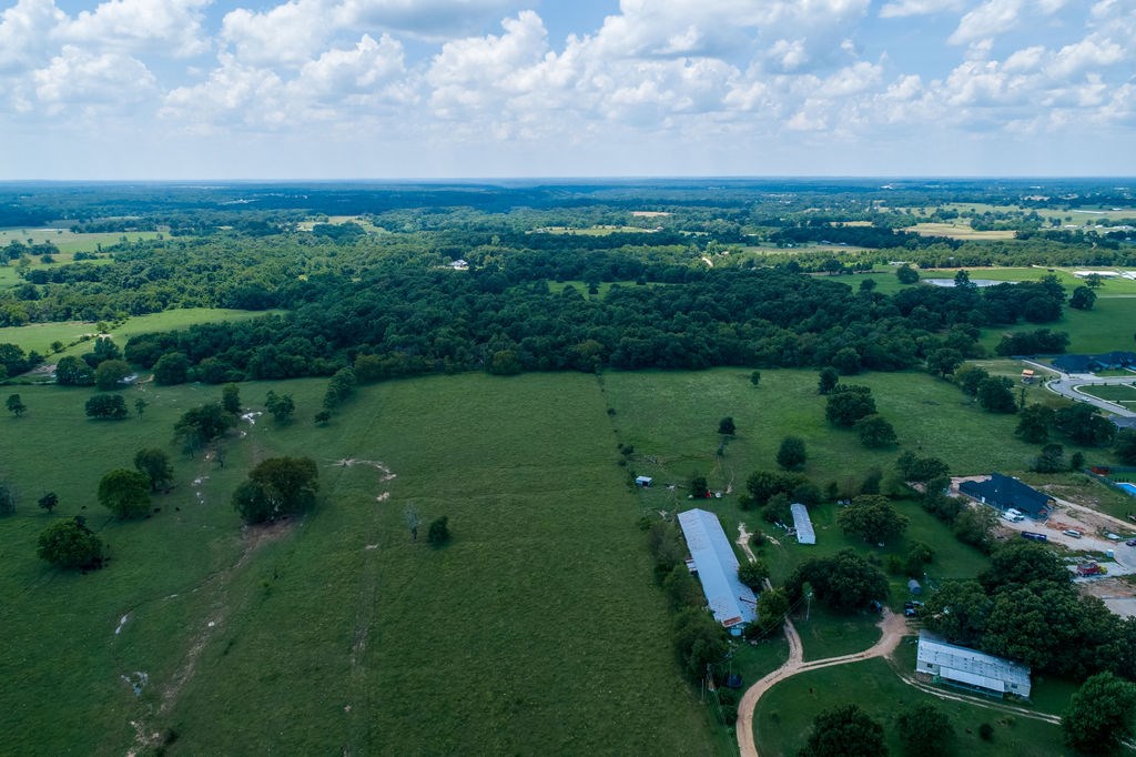 SUBDIVISION 20-20-31 CENTERTON - Land