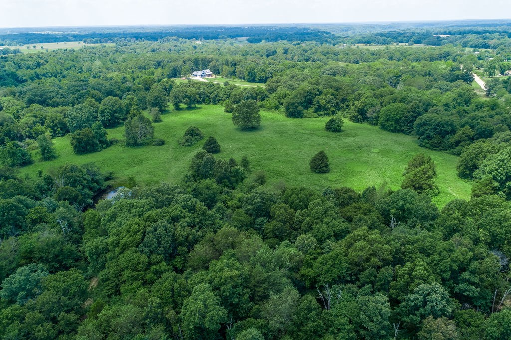 SUBDIVISION 20-20-31 CENTERTON - Land