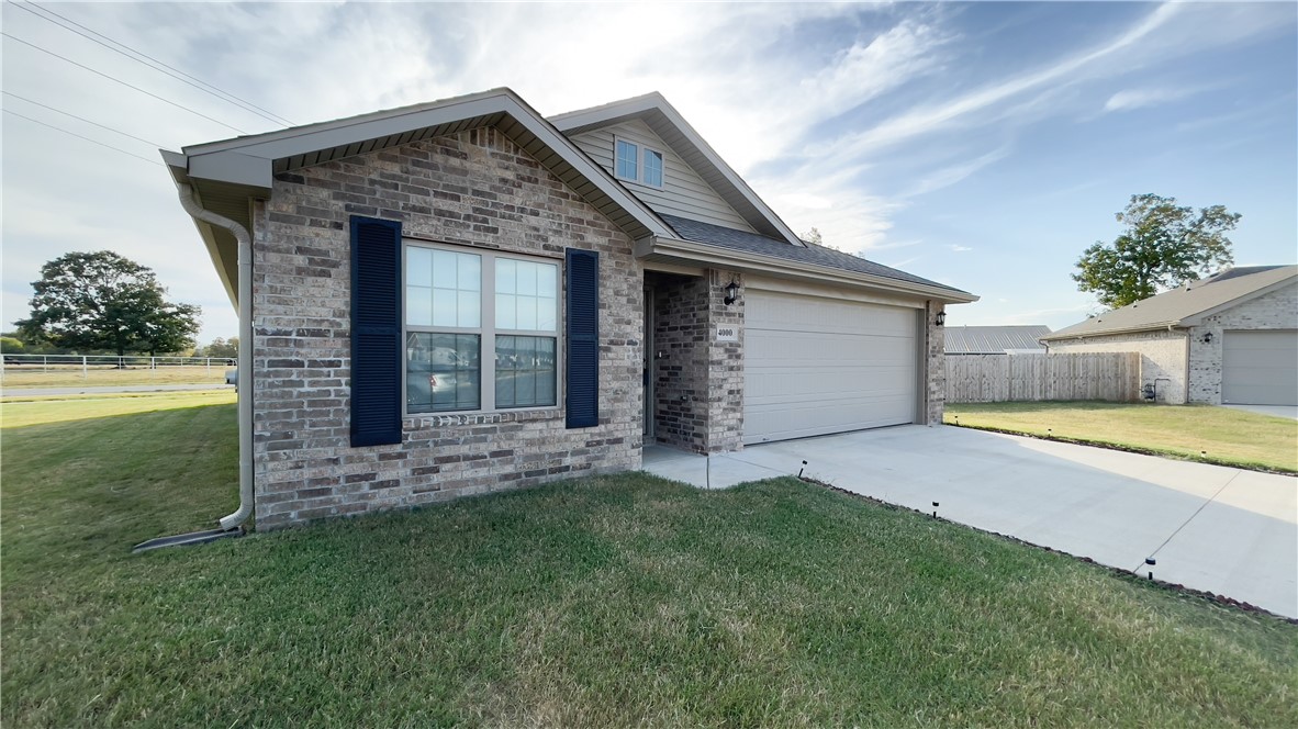 Very nice all brick home. Designed with open concept in mind including 4 bedrooms, 2 full bathrooms and a large yard. Amenities include all new appliances, granite countertops and large living room area. Home was built in 2021 and is close to Hwy 412 and nearby to stores and restaurants.