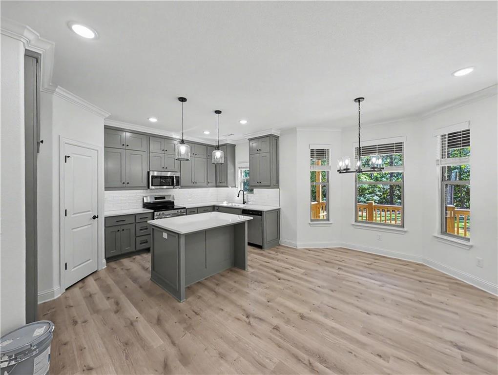 3 Kent Drive
