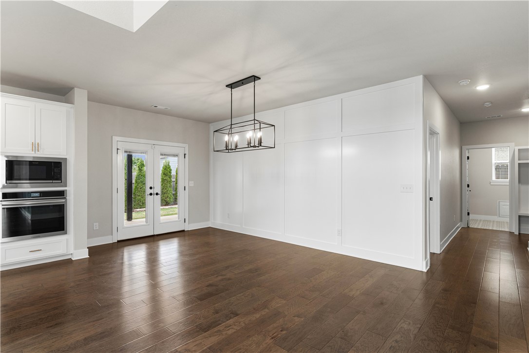 Sky Valley Estates Rogers - Residential