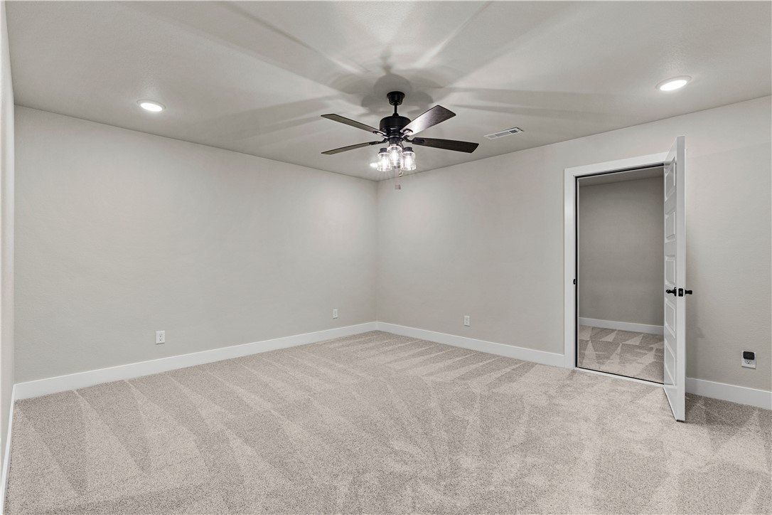 Sky Valley Estates Rogers - Residential