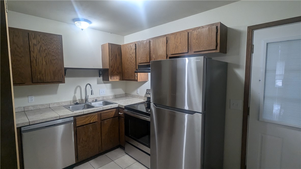 Maple Terrace Ph 2 - Residential Lease