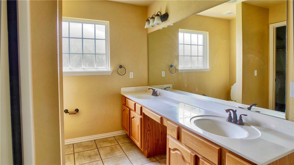Stonecrest Sub - Residential Lease