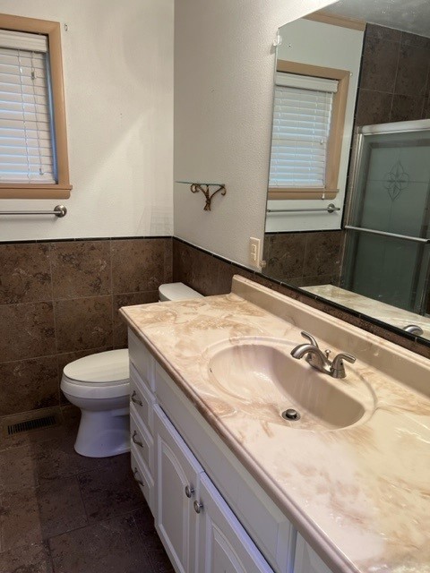 Western Oaks Place - Residential Lease