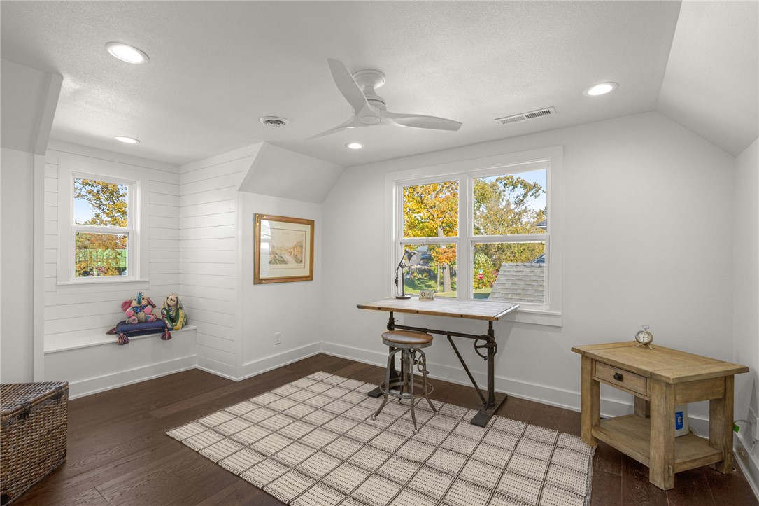 Hollie Add Bentonville - Residential