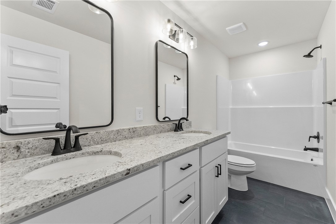 DIAMOND ESTATES PH V-CENTERTON - Residential