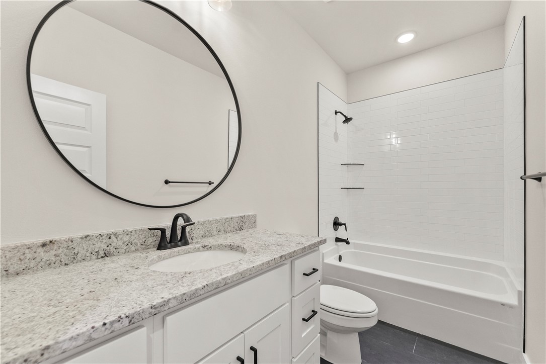 DIAMOND ESTATES PH V-CENTERTON - Residential