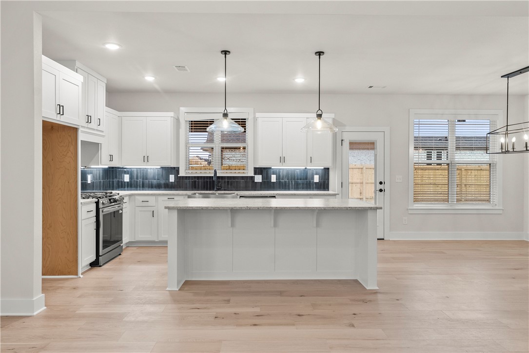 DIAMOND ESTATES PH V-CENTERTON - Residential