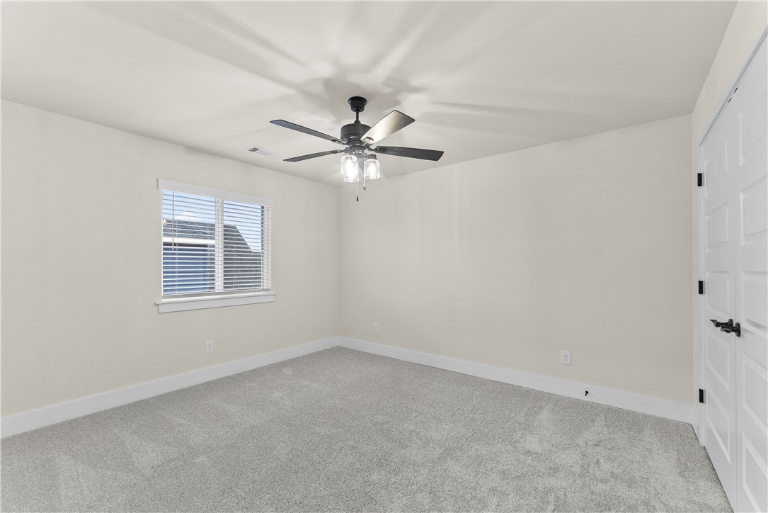 DIAMOND ESTATES PH V-CENTERTON - Residential