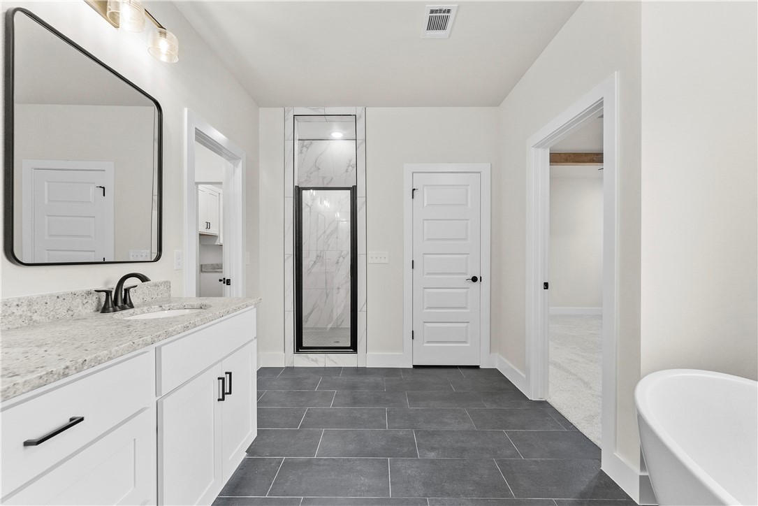 DIAMOND ESTATES PH V-CENTERTON - Residential