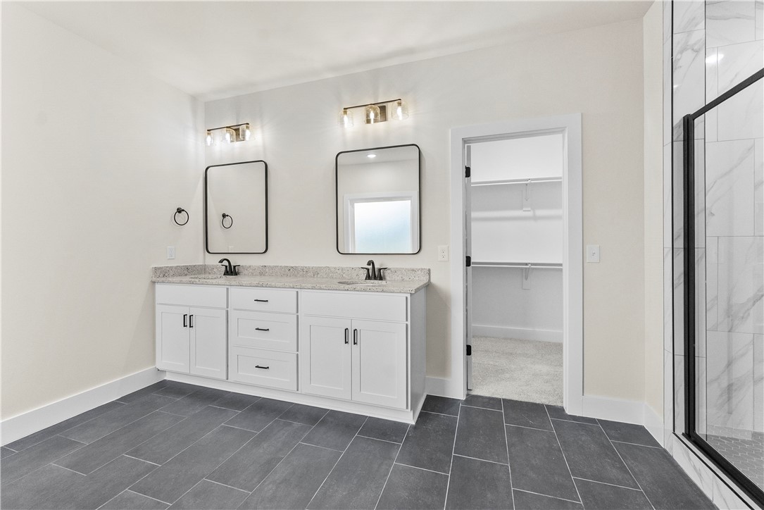 DIAMOND ESTATES PH V-CENTERTON - Residential