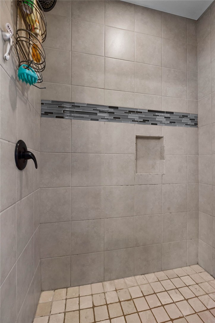 Silo Falls Add Ph Ii Rogers - Residential