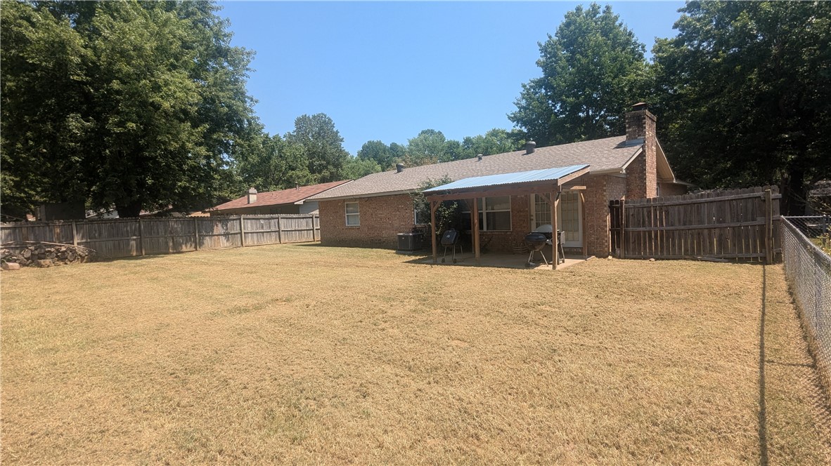 Available August 2 a 3 bedroom, 2 bath, 2 car garage house is near Vandergriff School in east Fayetteville with a fenced backyard. Refrigerator, Washer, and Dryer provided. No interior smoking. This property has ownership interest by a Arkansas Real Estate Broker. Seeking min credit score of 625 on all adults, App. fee of $35 per adult. Pets consider with a Pet deposit of $400 non-refundable fee per pet (max 2 pets) and $25/mo per pet with dog breed restrictions. New heat and air also installed in the Summer of 2024