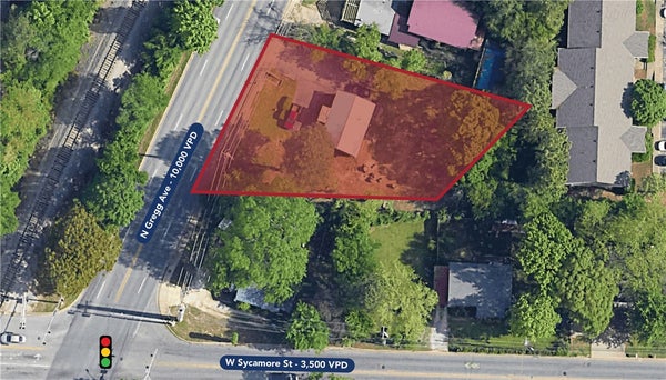 1722 N GREGG AVE, FAYETTEVILLE, AR 72703 - Image e9d35fdb07bfd5bfb47d119ae105fab5/3778178476