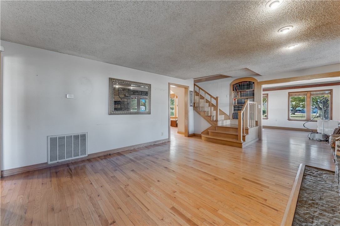 Hiwasse Adcocks 1st Gravette - Residential