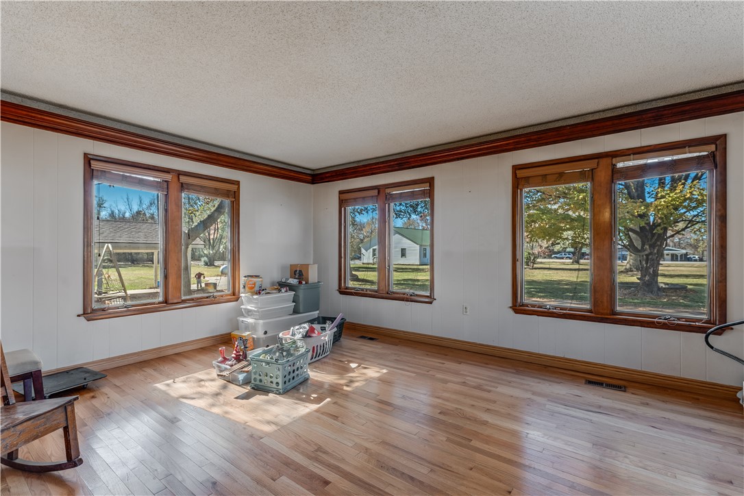 Hiwasse Adcocks 1st Gravette - Residential