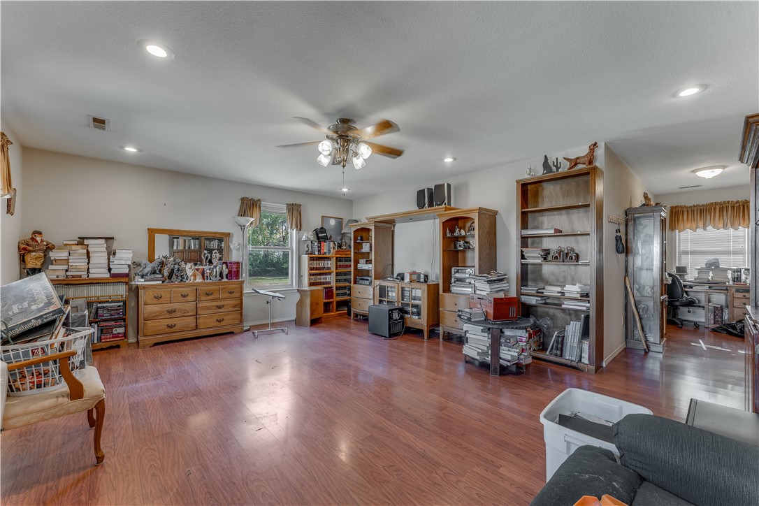 Hiwasse Adcocks 1st Gravette - Residential