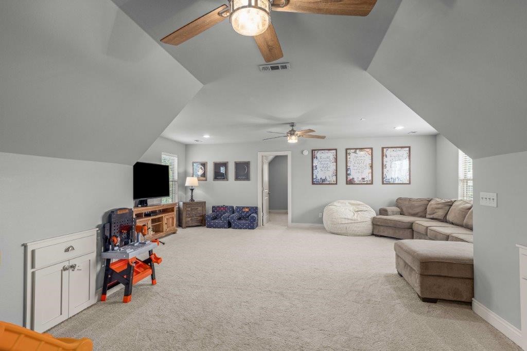 Oak Tree - Residential