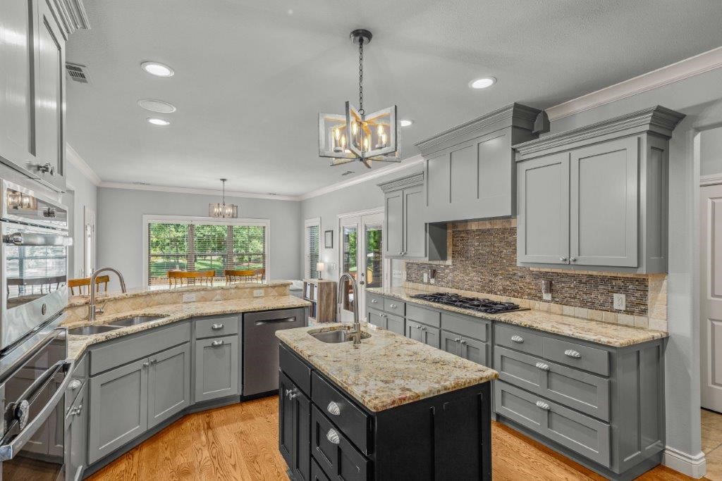 Oak Tree - Residential