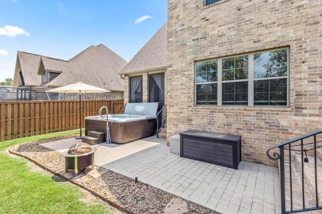 Oak Tree - Residential