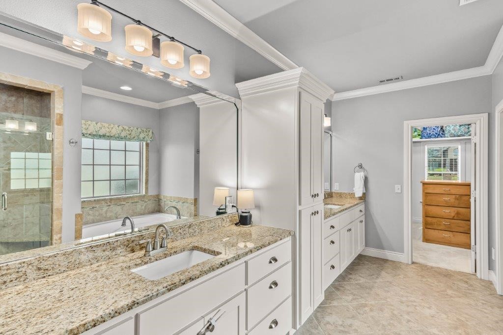 Oak Tree - Residential