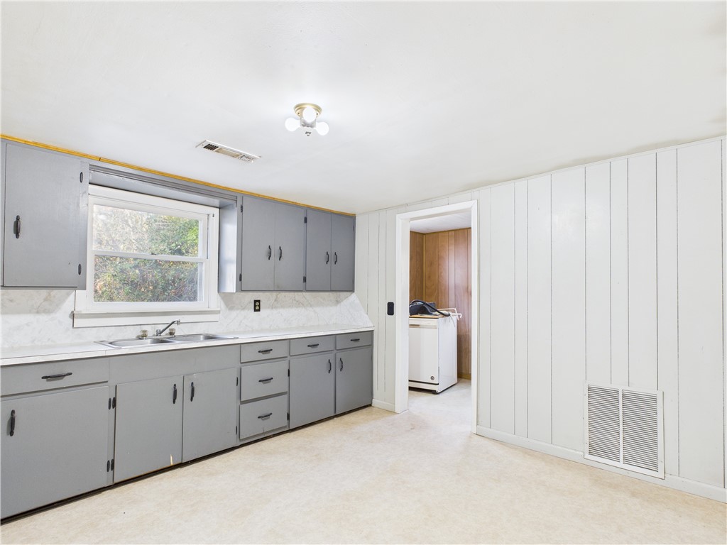 Lewis Murray - Residential