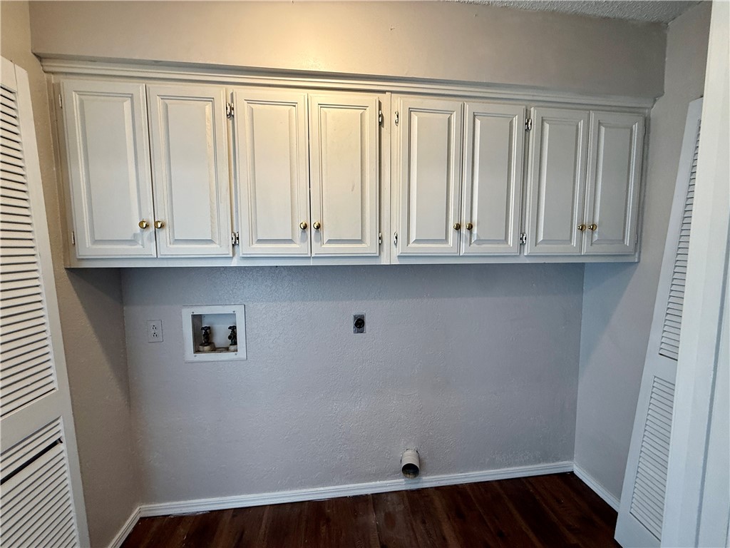 Shakespeare Courts Bvv - Residential Lease