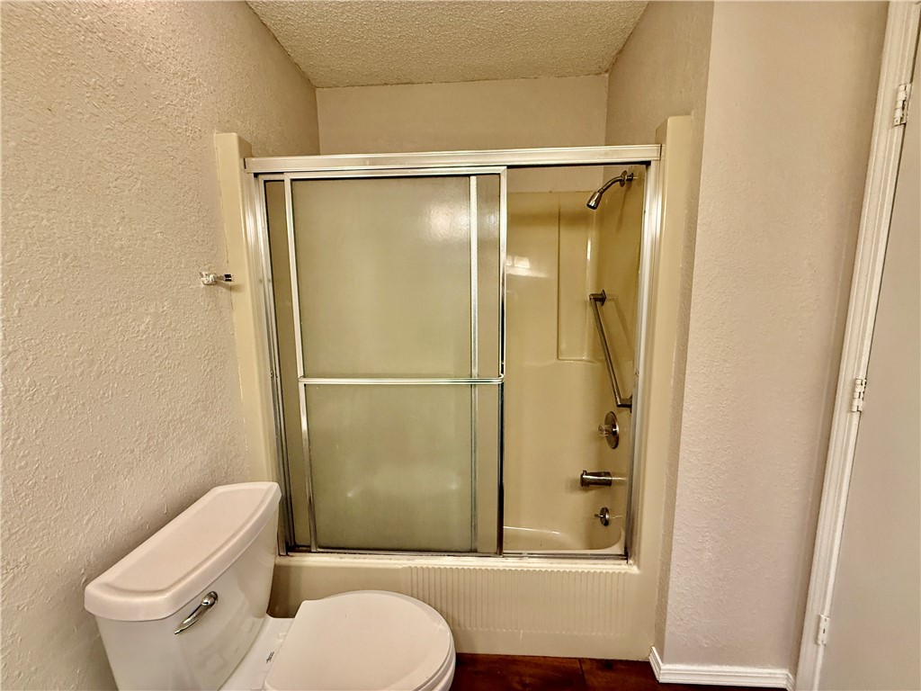 Shakespeare Courts Bvv - Residential Lease