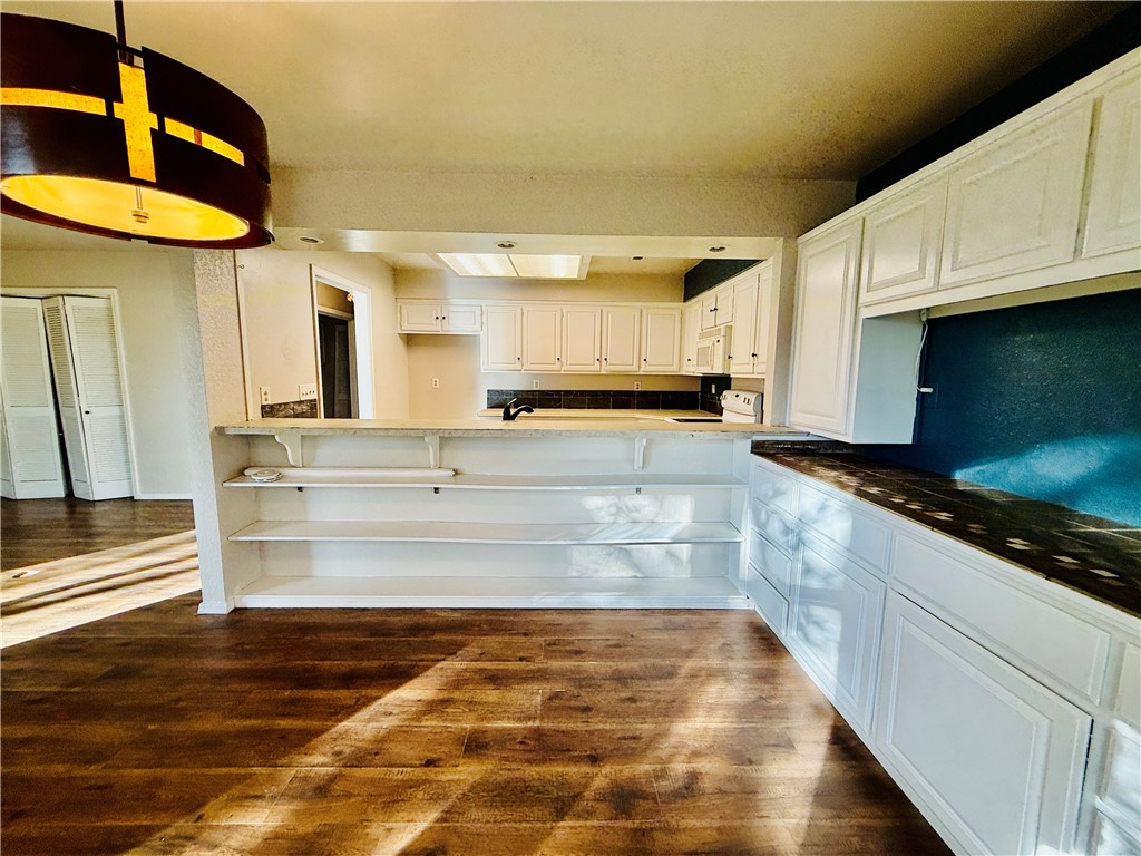 Shakespeare Courts Bvv - Residential Lease